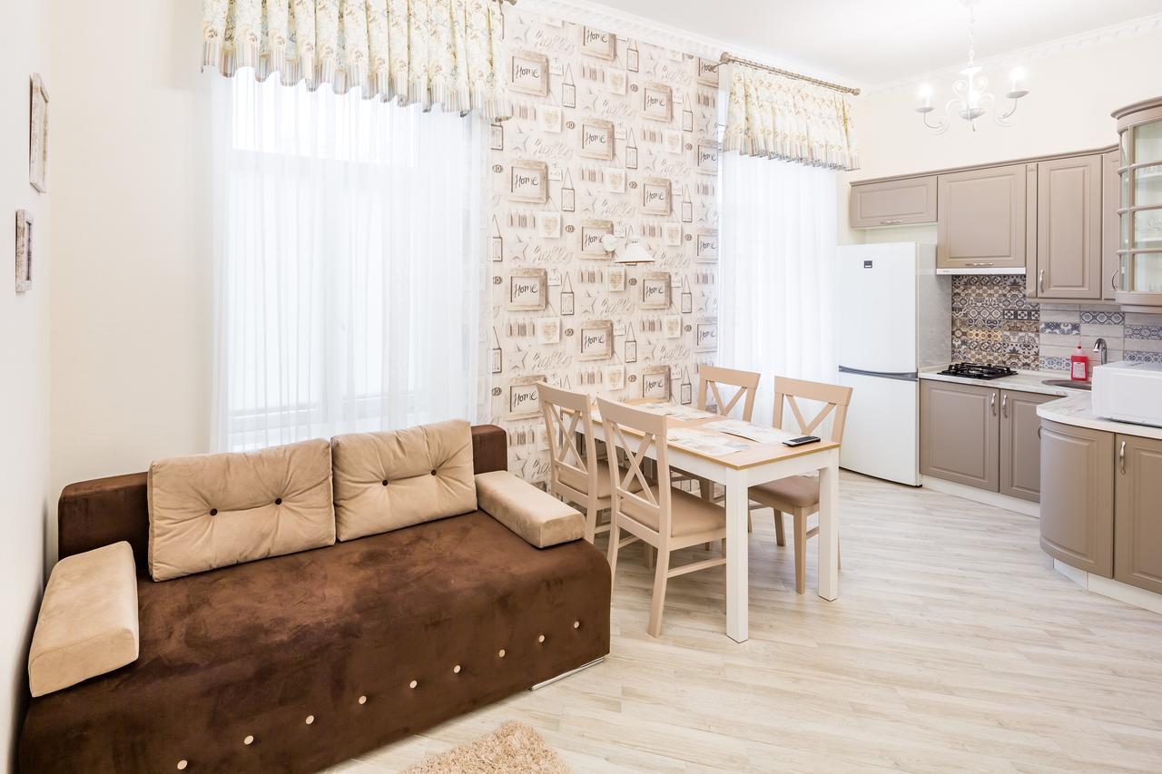 Leogrand Vip Apartments On Udatnogo 4 Lemberg Exterior foto